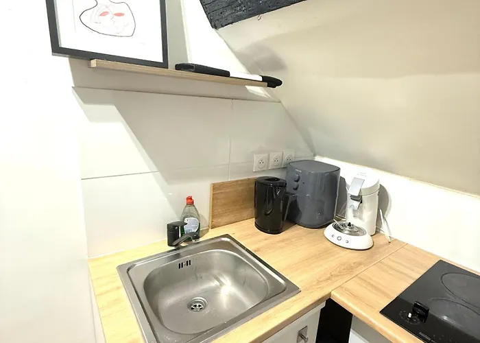 Le Marais Reaumur Charlot * Paris